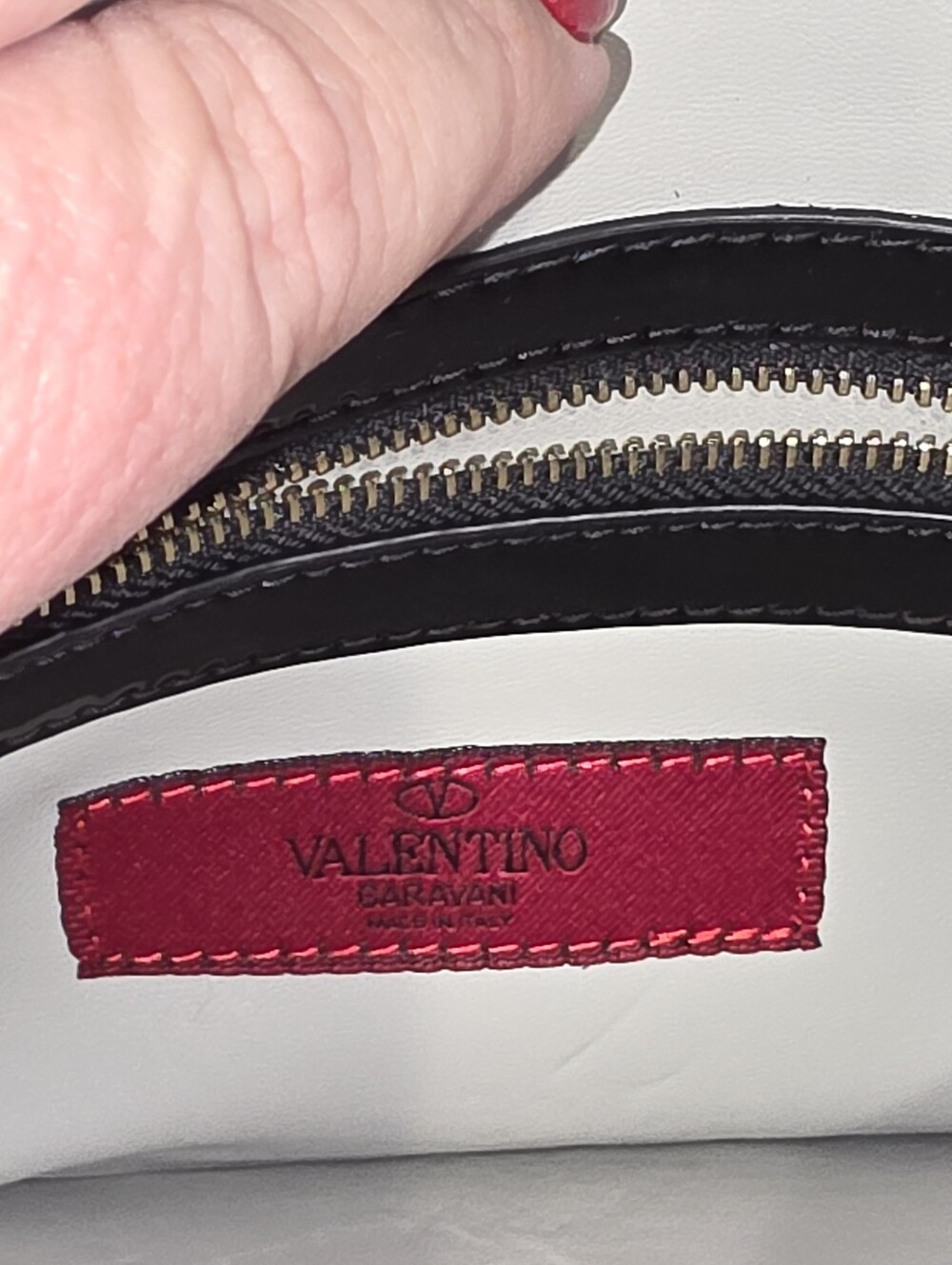 Valentino Black Patent Leather Rockstud Clutch - Picture 6 of 9